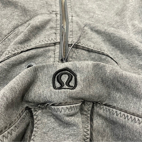 LULULEMON Live Simply Jacket Size 8 - Picture 3 of 5